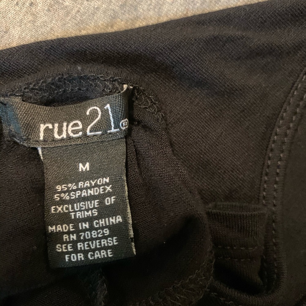 T-shirt - Picture 3 of 3